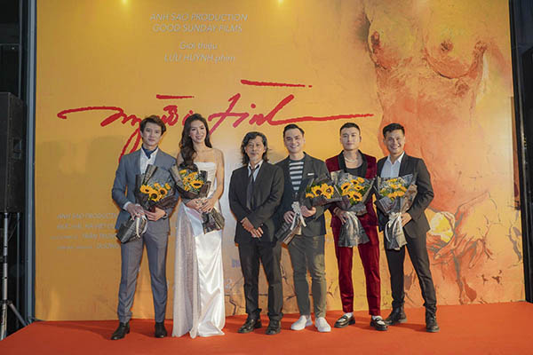Dàn sao Việt nô nức đến xem ‘Người tình’ do Lưu Huỳnh làm đạo diễn