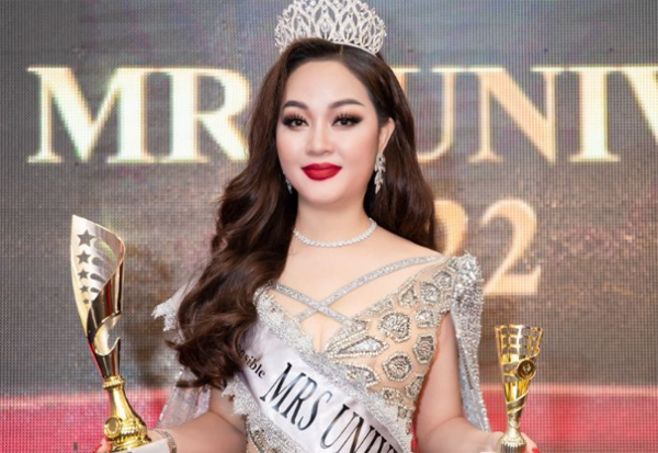  Hoa hậu Hoàng Thanh Nga xuất sắc đoạt giải Á hậu 1 Mrs Universe 2022 tại Sofia