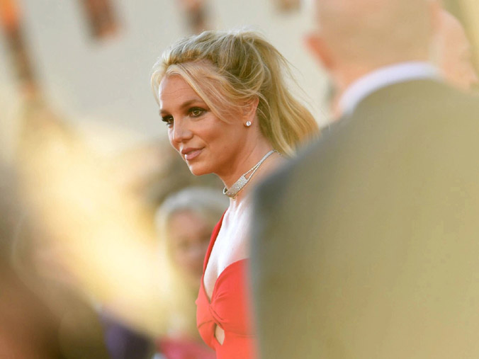 Khán giả lo ngại vì Britney Spears liên tục đăng ảnh nhạy cảm