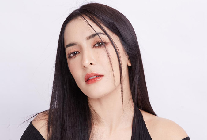 Nữ diễn viên Thái Lan suy sụp vì bị bắt giam