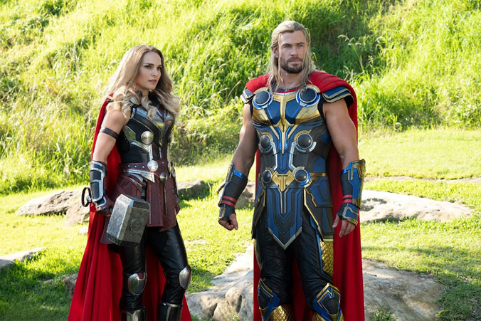  'Thor: 4' bị cấm chiếu ở Malaysia vì cảnh khỏa thân