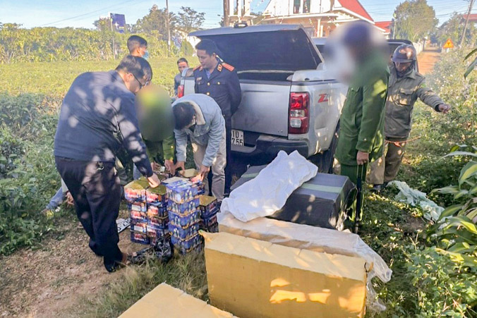 Vận chuyển gần 700 kg pháo nổ từ biên giới về Lâm Đồng bán kiếm lời